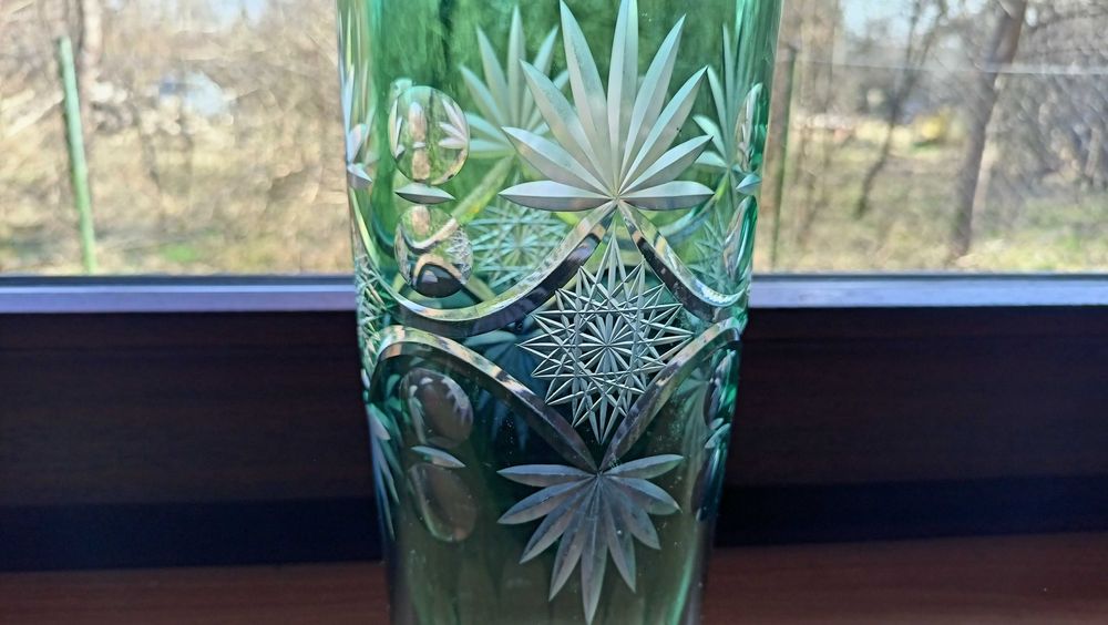 Wazon kryształowy 25 cm, zielony, PRL, Julia