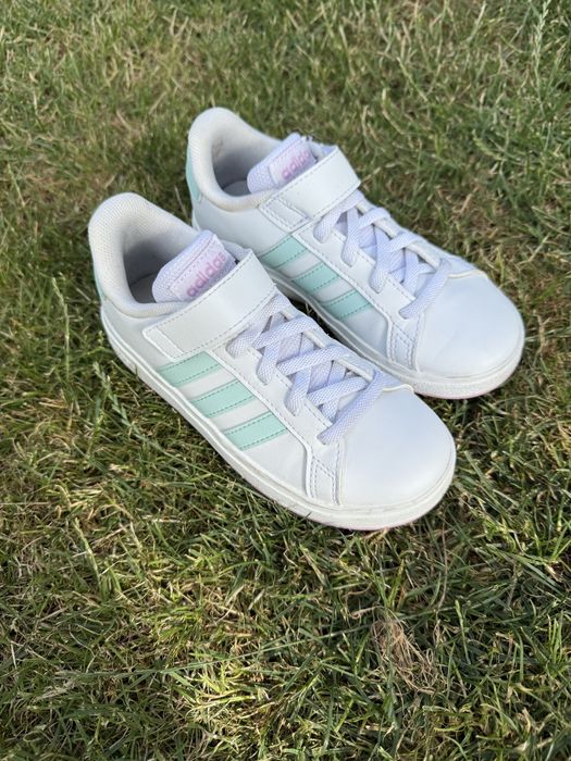 Кросівки adidas 30 розмір