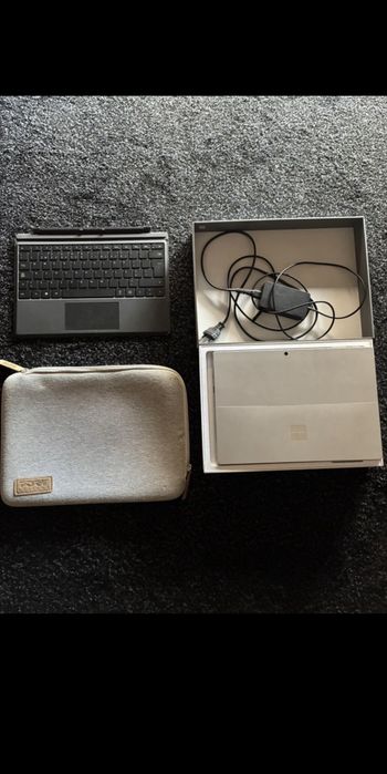 Surface Pro 7+ Teclado + Carregador + Mala