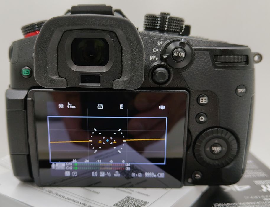 Panasonic Lumix GH5 Mark II z gwarancją i klatką Smallrig