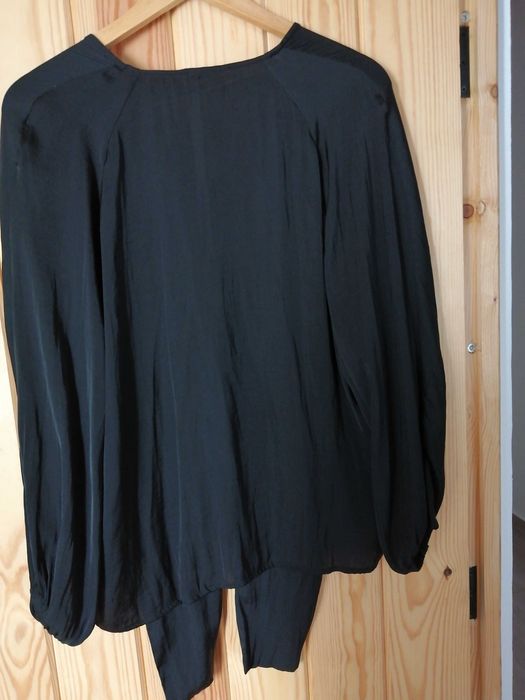 Blusa preta da Oysho