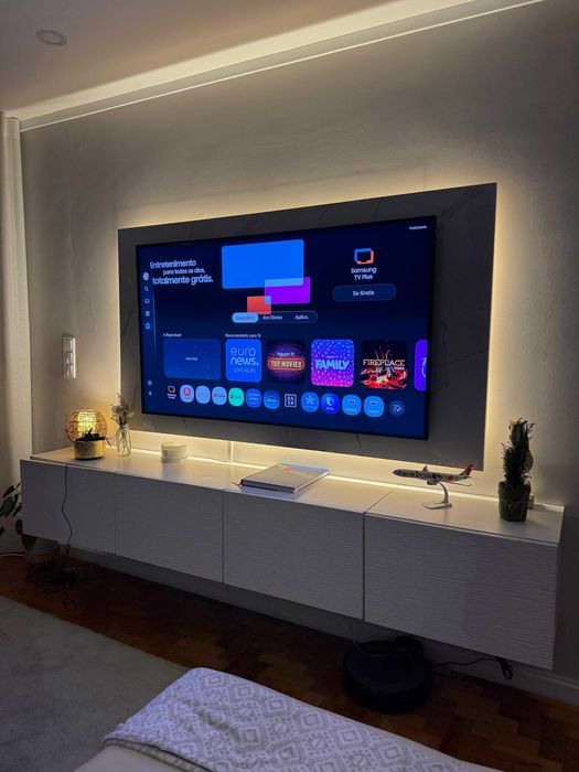 Faço painéis de TV com aspeto mármore e com ripado a partir 400€