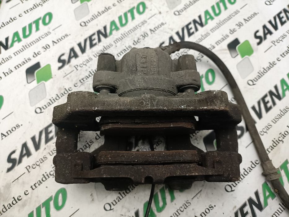 Pinça travão / maxila de travão frente esquerda BMW 1 (F20)