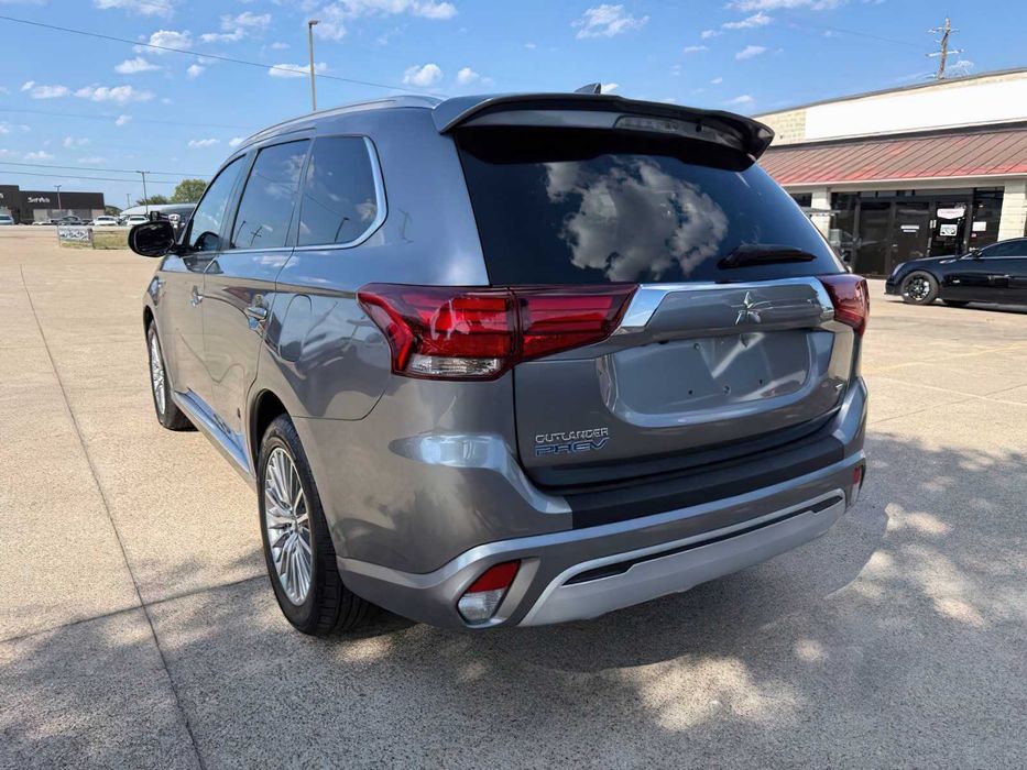 Mitsubishi Outlander PHEV SEL      2018