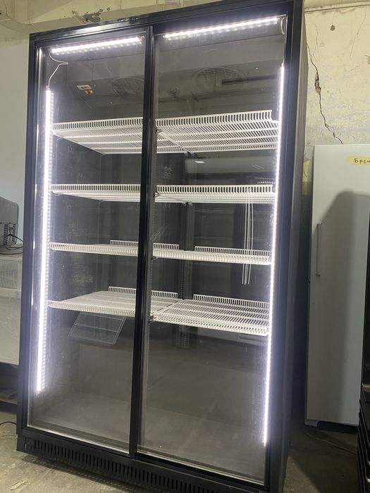 Холодильный шкаф двухдверный однодверный Холодильник торговый витрина
