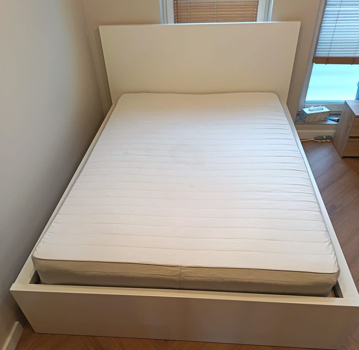 Łóżko IKEA. 140*200 Białe. Materac.