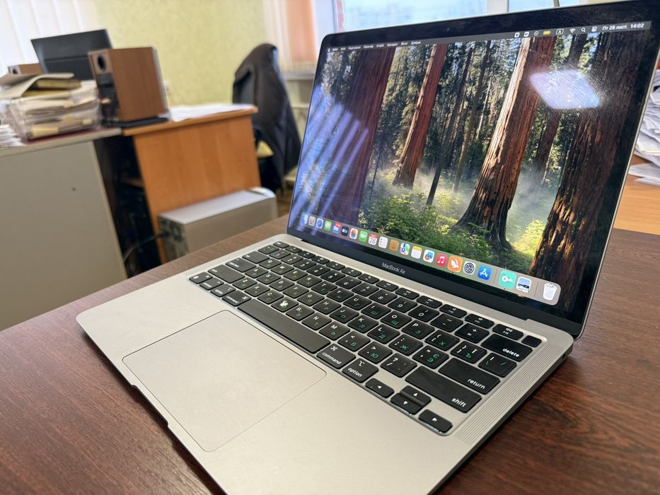 Продам MacBook Air М1, 2020