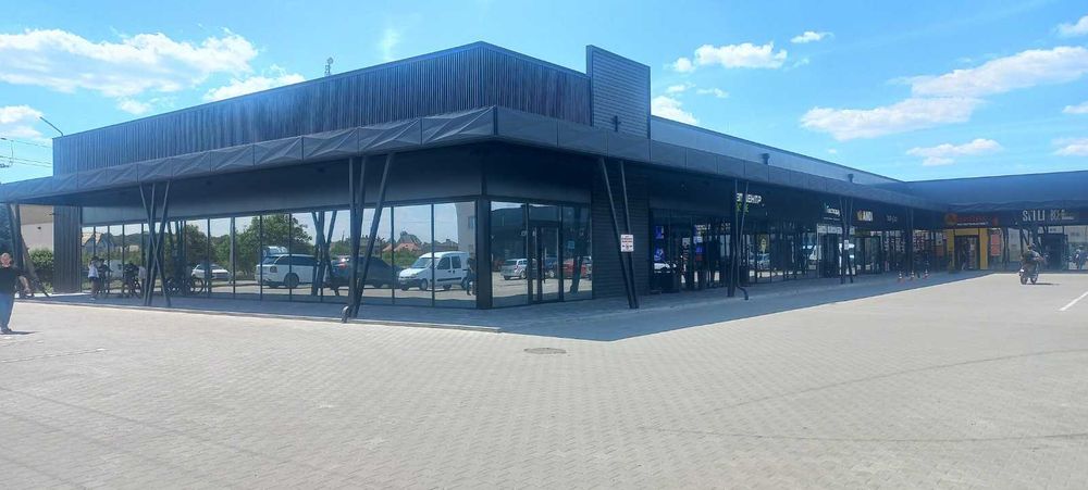 Оренда фасадного приміщення у новому ТЦ RUTA, біля АТБ, Жовква