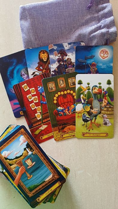 Колода Таро. Аліса у Країні Чудес