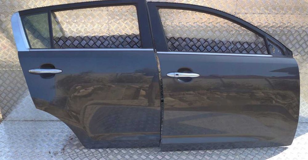 KIA SPORTAGE 3 III, киа спортедж двери запчасти б/у