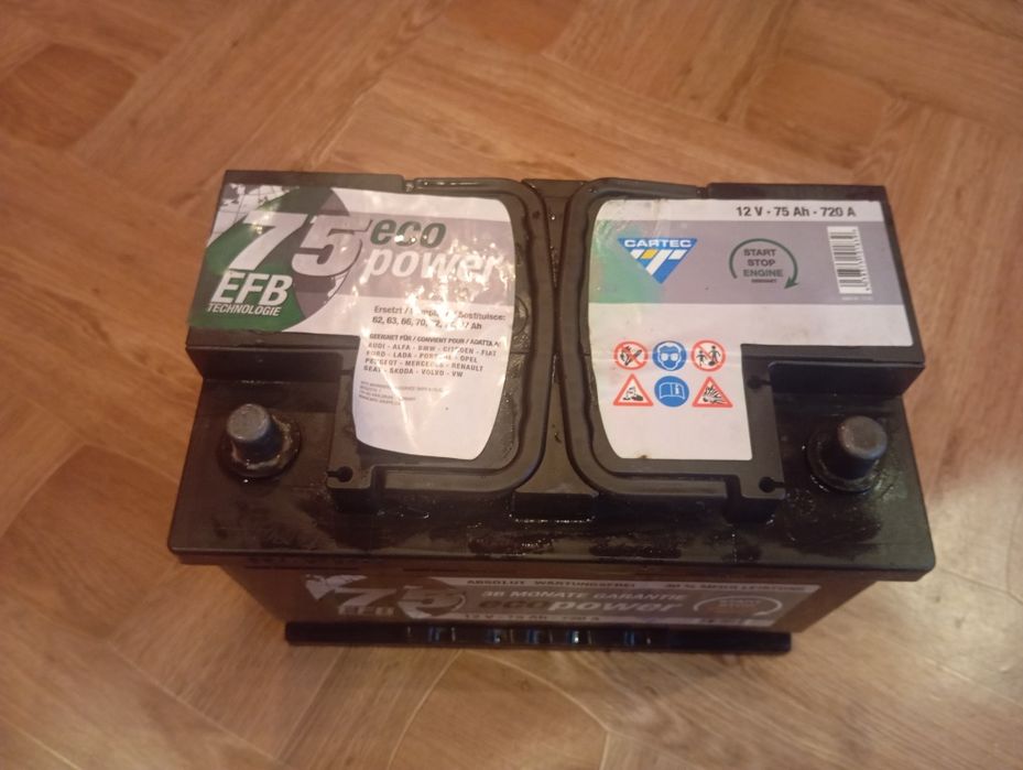 Акумулятор автомобільний