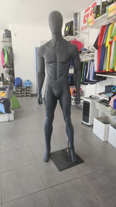 Manequin com altura 190 cm