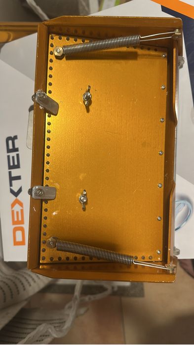 Ferramenta emassar pladur.