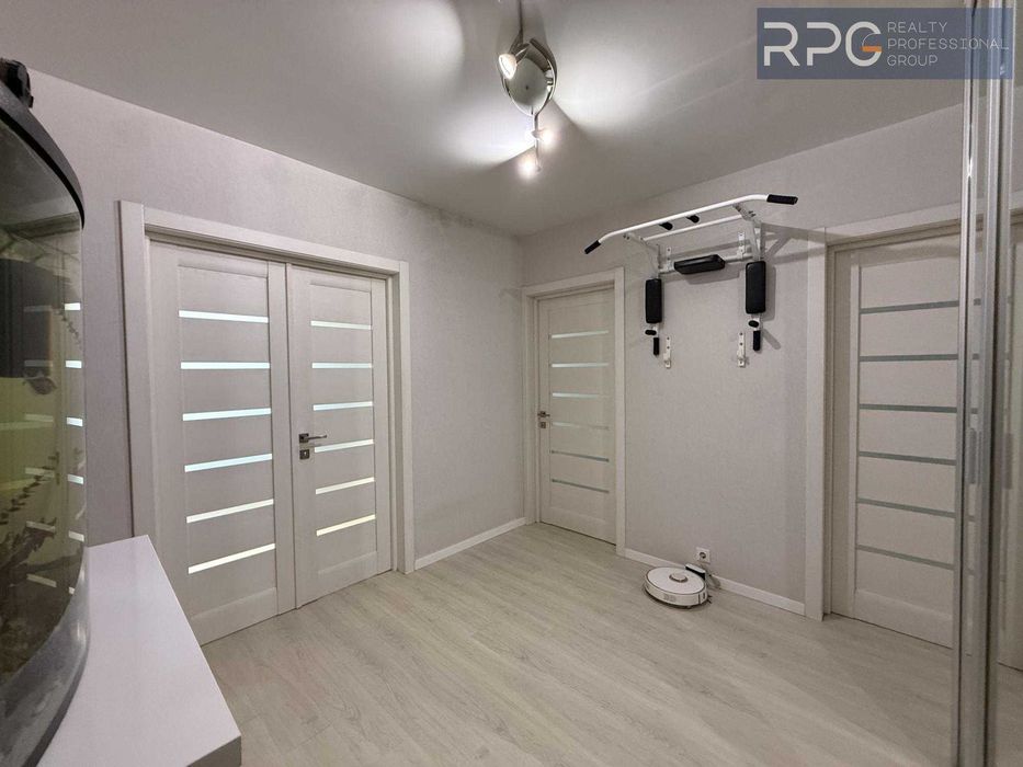ДМЖ .Продається 3 кімн. квартира вул. Ак.Заболотного 116 Теремки. Тк
