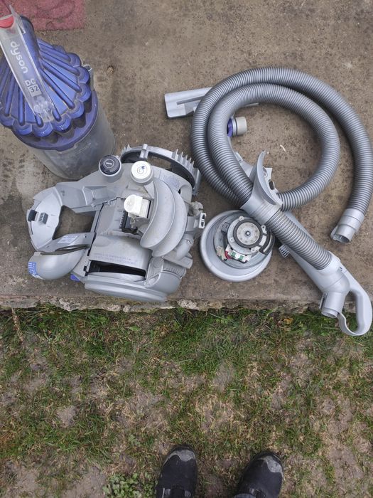 Продам пилосос запцастини