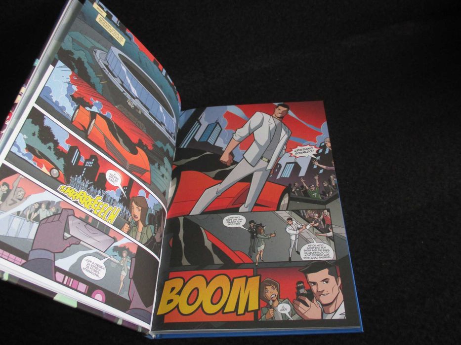 Livro BD Striker Force 7 Cristiano Ronaldo