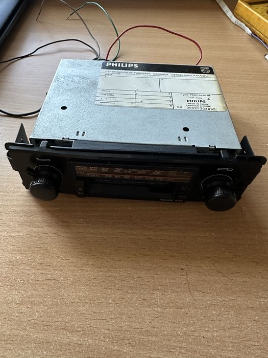 Вінтаж ретро автомагнітола Philips 649