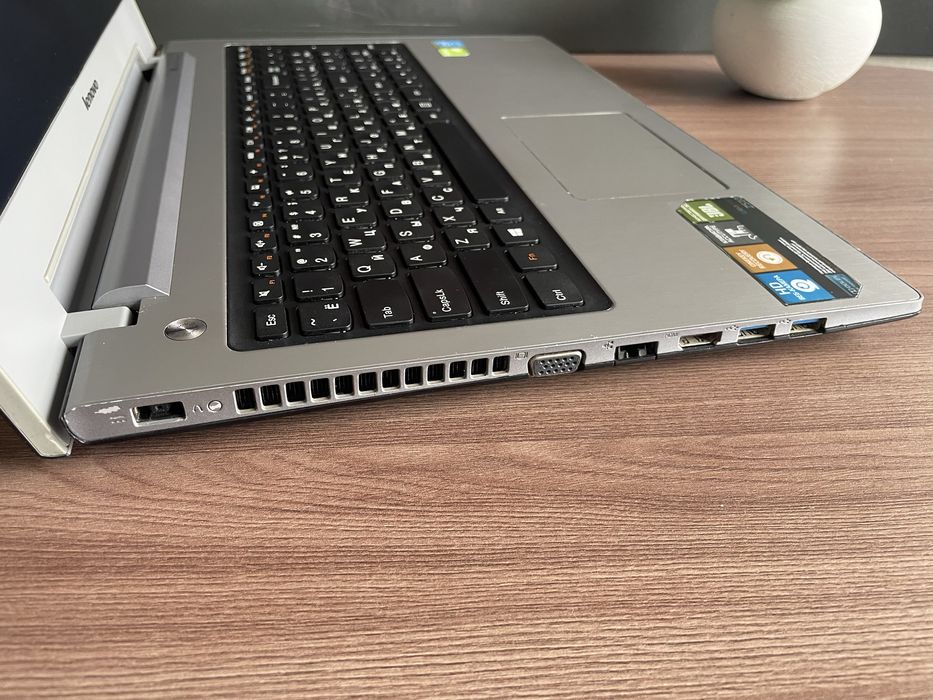 48.ГАРАНТІЯ Lenovo /FullHD/Core i5-4200M/RAM 8GB/1000 HDD/Intel HD+GeForce GT 740 2 GB