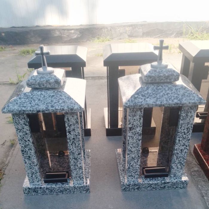 гранітна лампадка