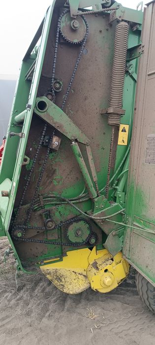 Prasa John Deere 550