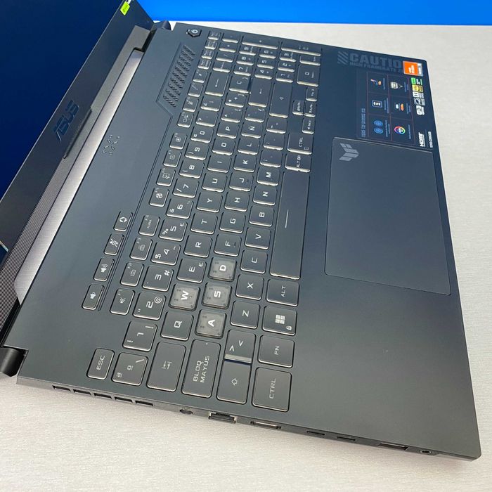 ASUS ROG Strix G713RW - 17.3" 240Hz (Ryzen 9 6900HX/32GB/RTX 3070 Ti)