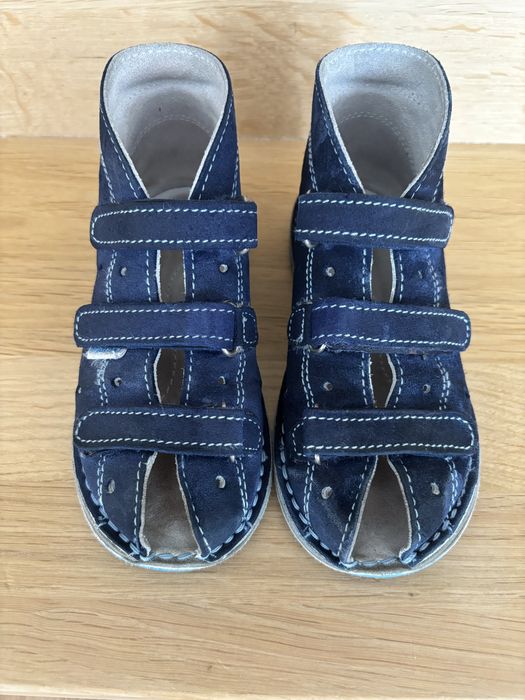 Buty profilaktyczno terapeutyczne adamki 28