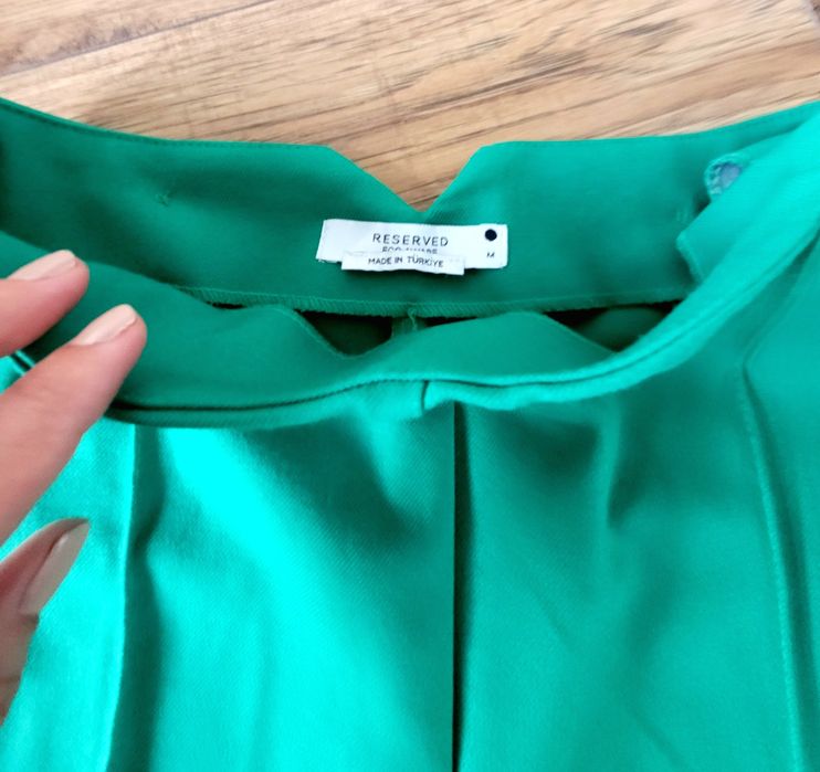 Damski zestaw 36/38 nowe spodnie Reserved  i gorset Mohito