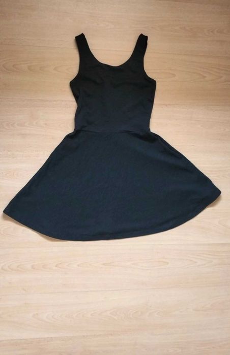 Vestido curto  de alças