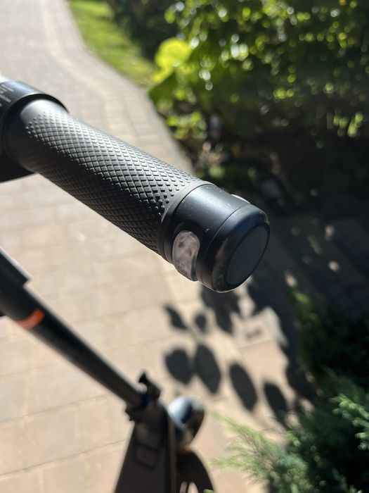 Hulajnoga elektryczna Segway Ninebot E2 Pro – zadbana!