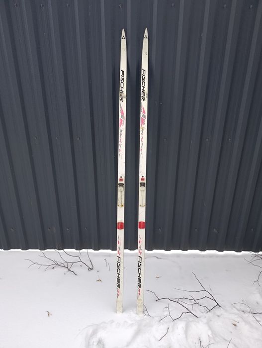 Лижі гірські, бігові