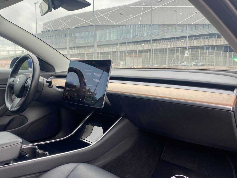 Tesla Model 3 2018