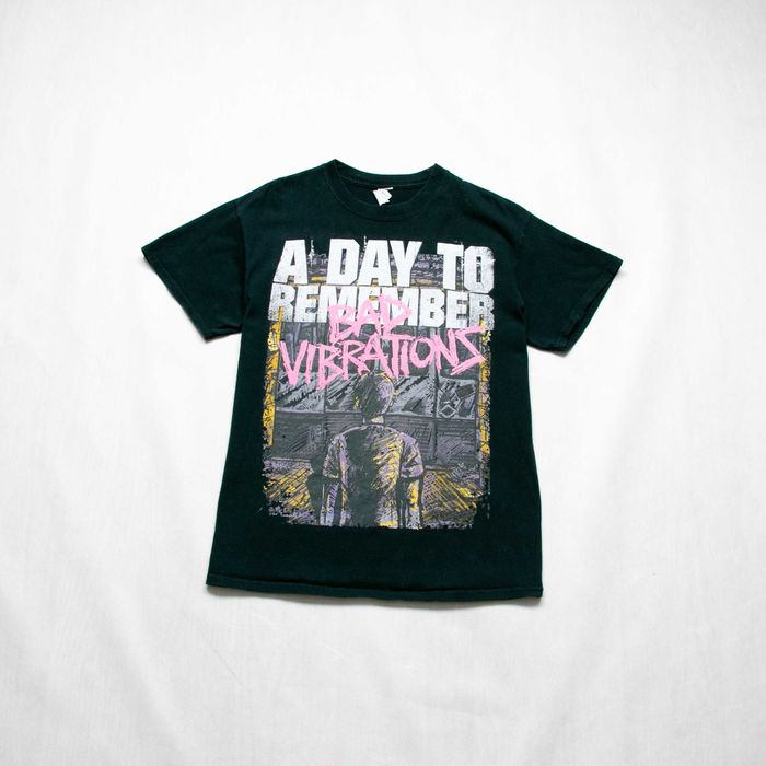 A Day To Remember Bad Vibration 2018 tour t-shirt slim M emo punk