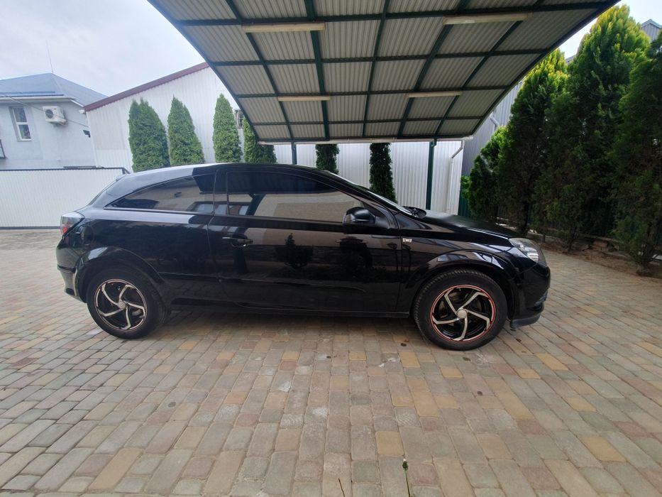 Opel  Astra  GTC