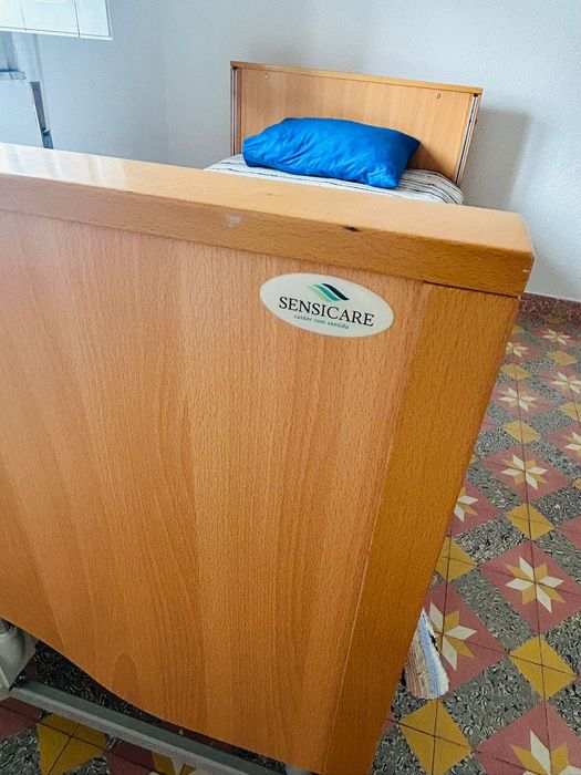 Cama articulada elétrica sensicare + colchão
