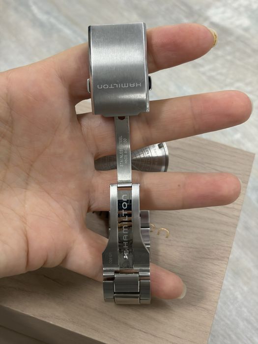 Hamilton H82345141 Khaki Navy Scuba Auto