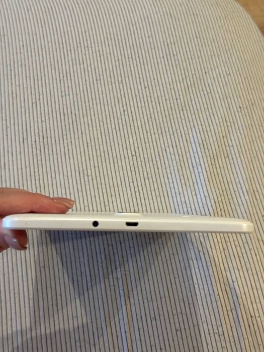 Планшет Samsung Tab E 9,6 (sm-t561) 4G, 7 Android