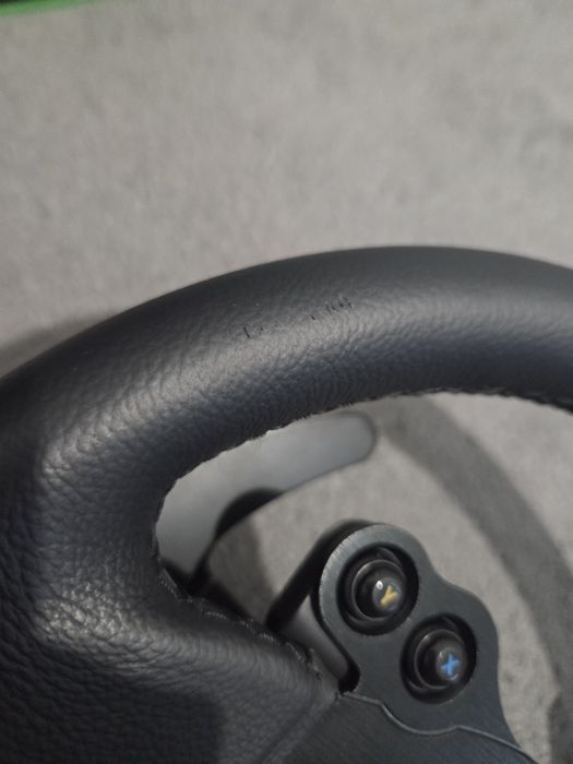 Sprzedam Kierownicę Thrustmaster TX Leather Edition