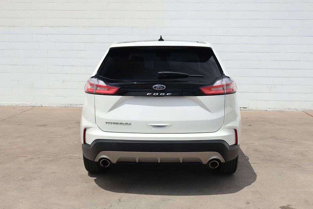 Ford Edge Titanium      2021
