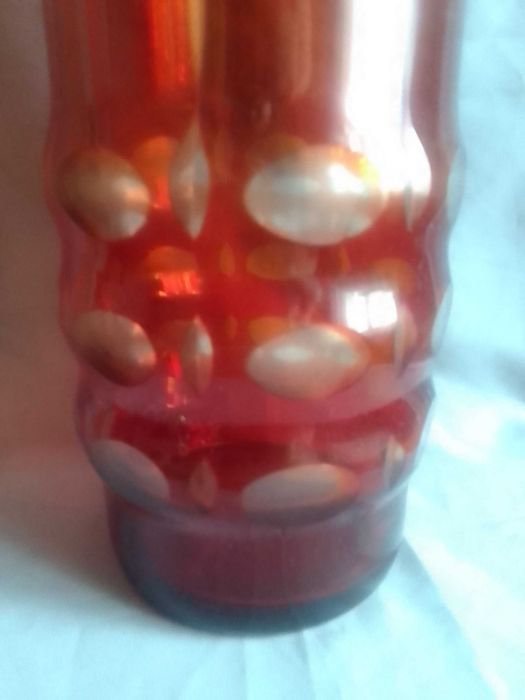 Вазы  из цветного стекла хрусталя