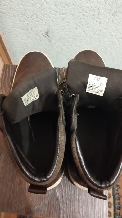 Продам кросівки чоловічі