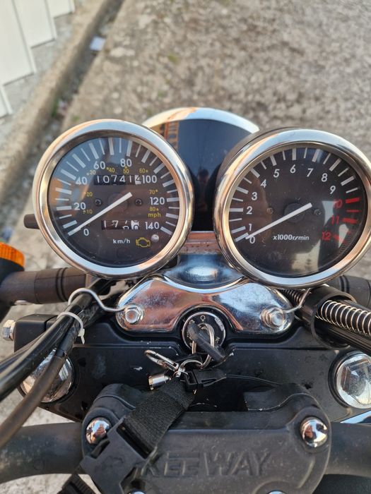 Mota em ótimo estado