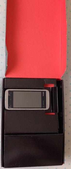 NOKIA 5530  XpressMusic сенсорний телефон