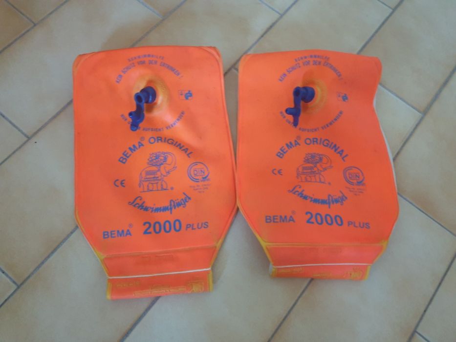 Braçadeiras de criança para praia ou piscina