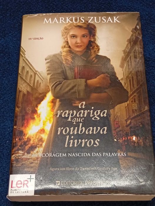 A Rapariga que Roubava Livros de Markus Zusak