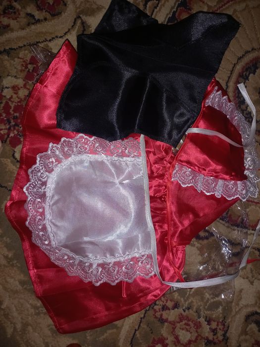 Продам костюм новогодний красная шапочка для девочки 2 или 3 года