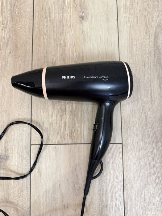 Фен Philips 1800W