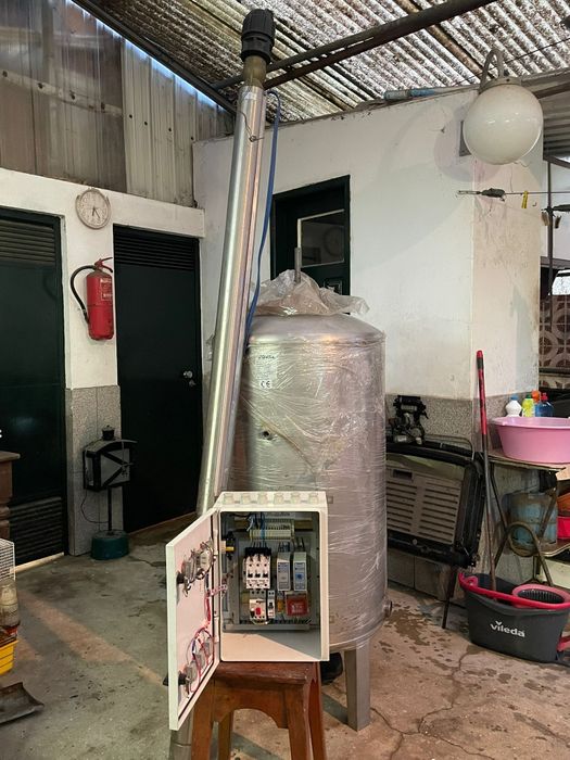 Bomba de água com quadro