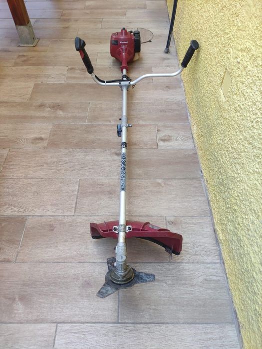 Roçadora a gasolina