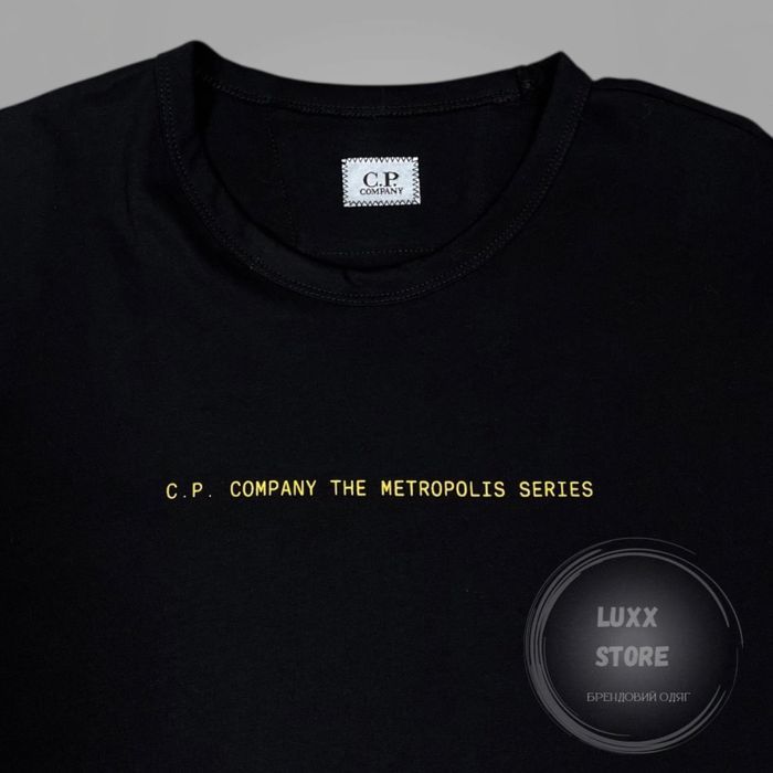 Футболка C.P. Company Metropolis Graphic Badge (C P, CP, сипикомпани)