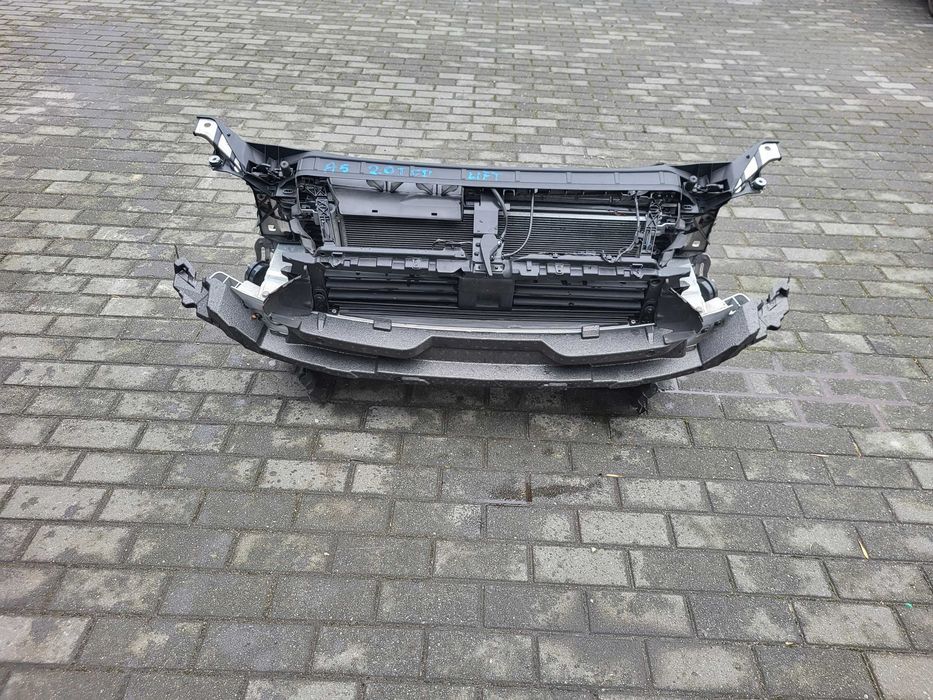 Передня панель телевізор audi a4 b9 a5 8w рестайлінг